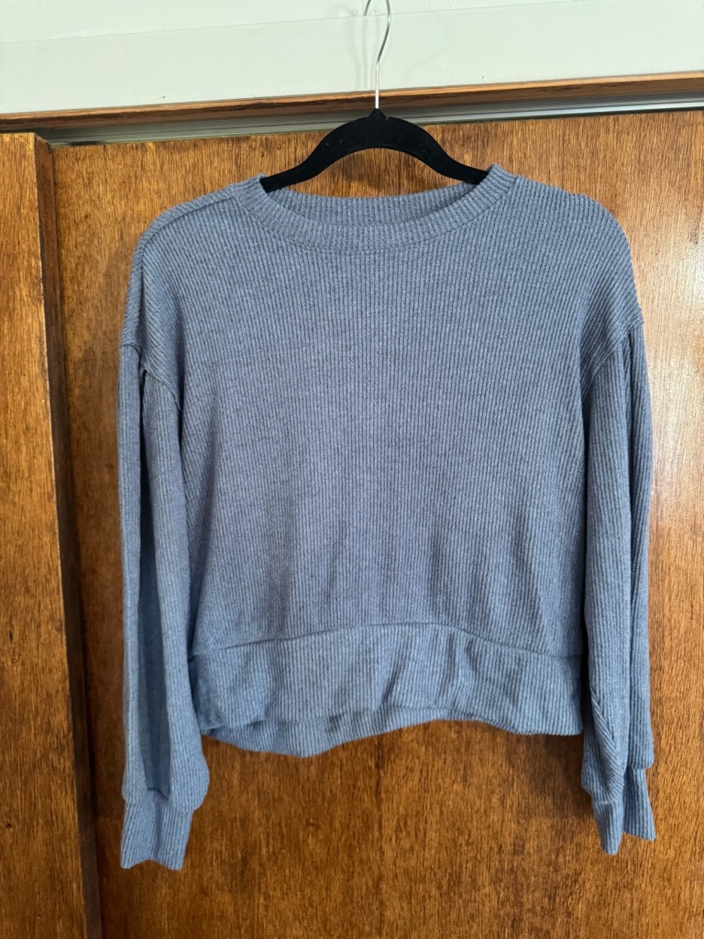 SO Ribbed Crewneck Sweater in Dusty Blue